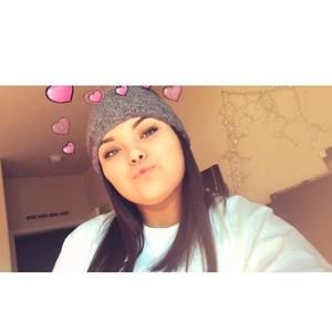 Meet your Posher, Andrea